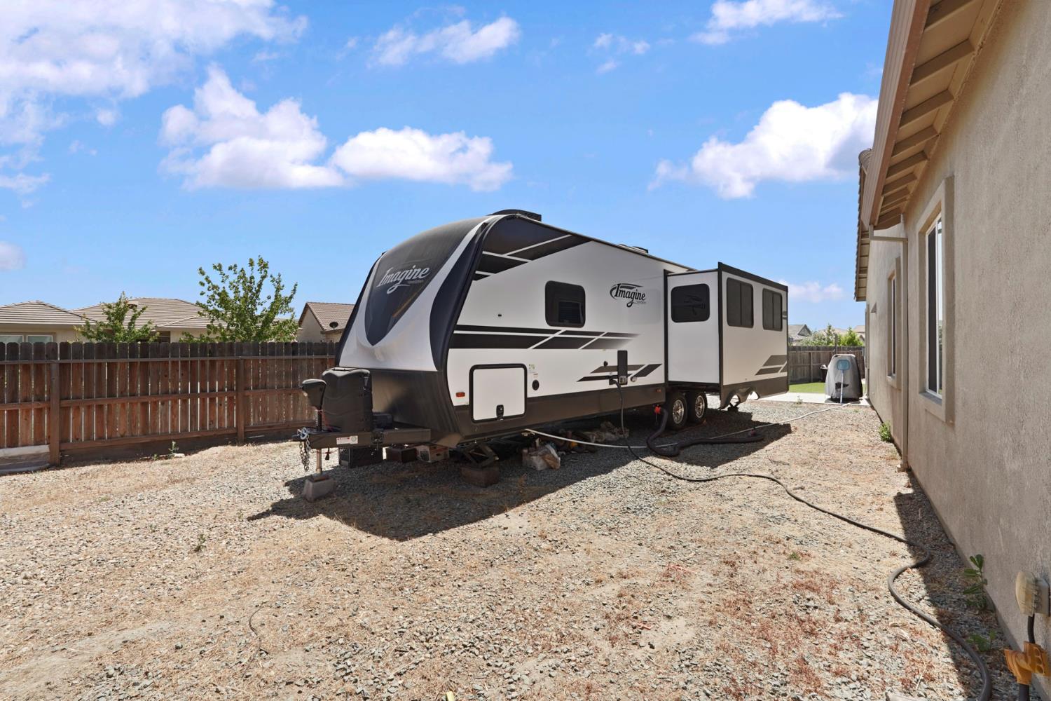 2013 Van Ruiten Drive Lodi, CA 95242 - Photo 26 of 56