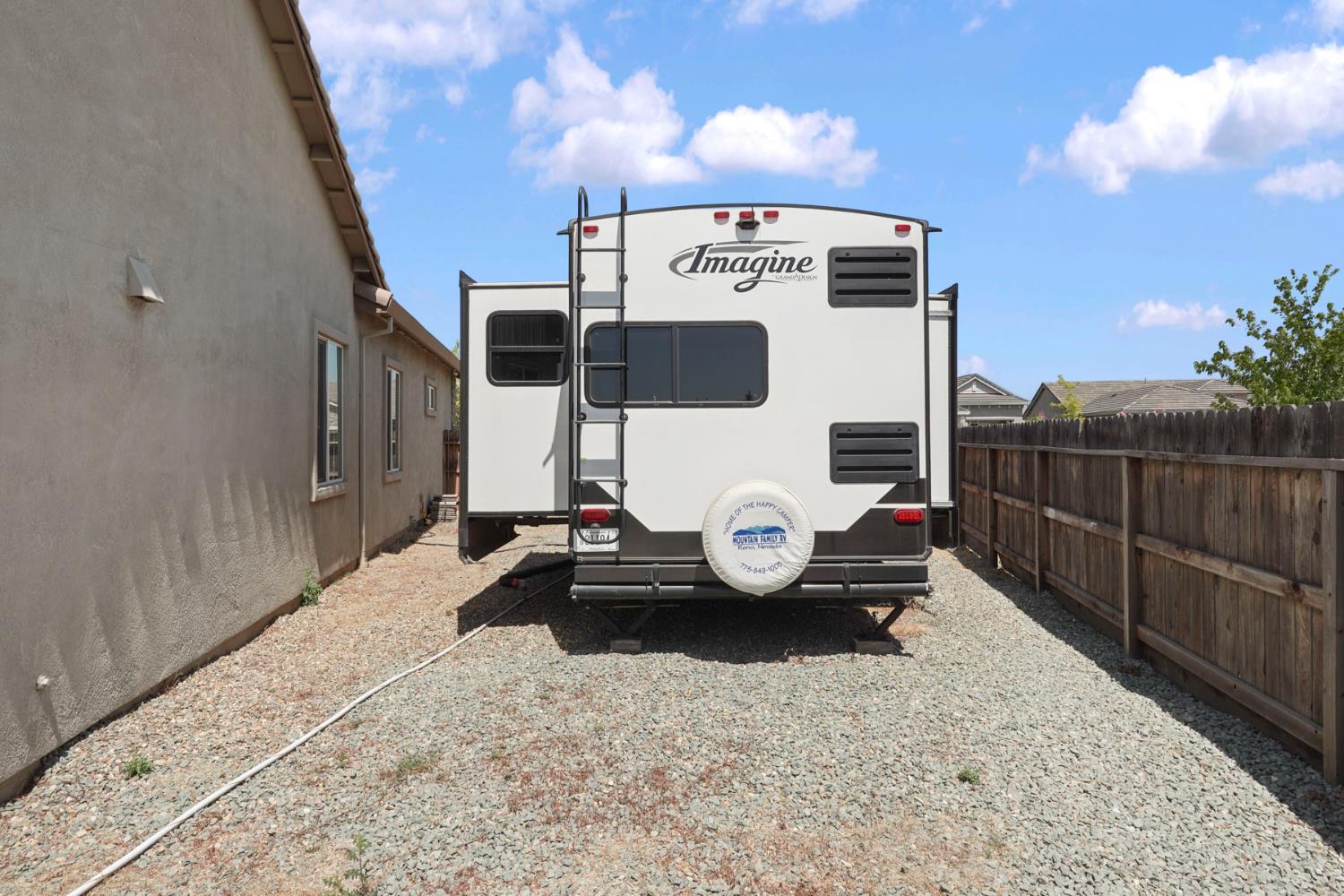 2013 Van Ruiten Drive Lodi, CA 95242 - Photo 31 of 56