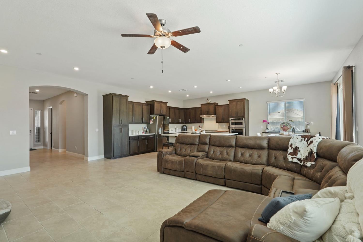 2013 Van Ruiten Drive Lodi, CA 95242 - Photo 46 of 56