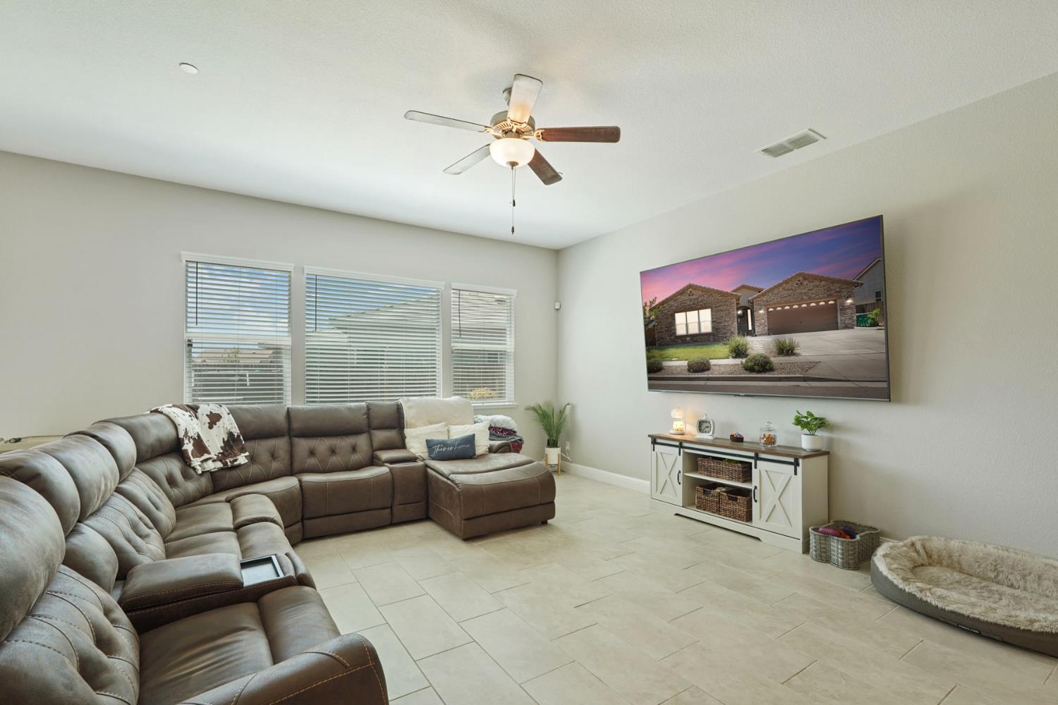 2013 Van Ruiten Drive Lodi, CA 95242 - Photo 50 of 56