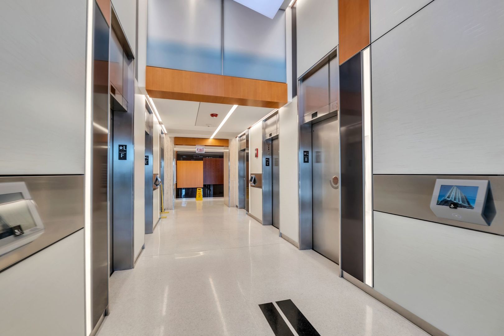 400 East Randolph Street, Unit 3702 Chicago, IL 60601 - Photo 9 of 27