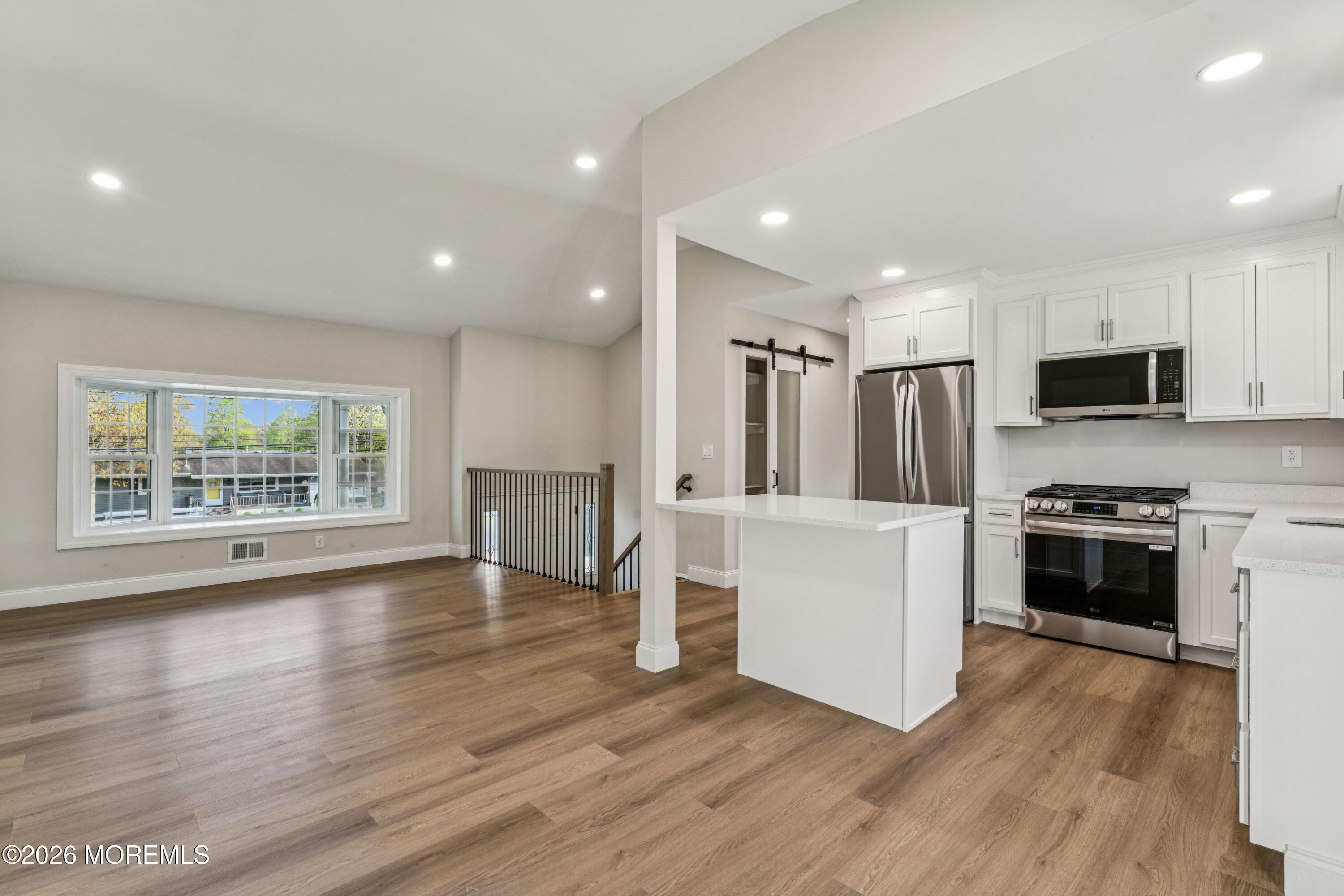 886 Raleigh Drive Toms River, NJ 08753 - Photo 4 of 43 photos_high_resolution_203Hommati