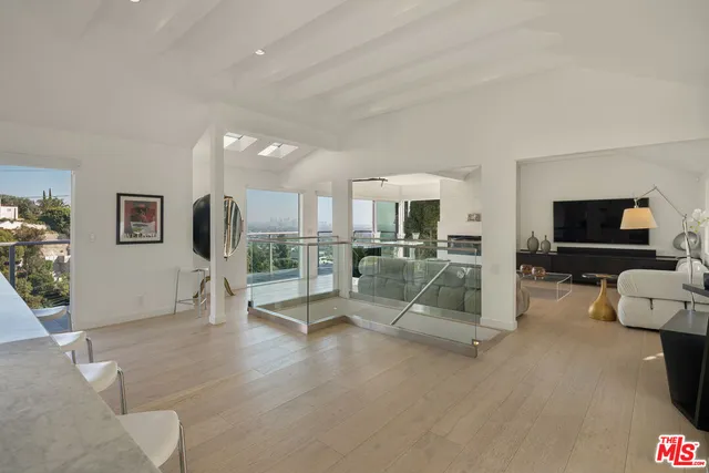 $10,500 | 1430 Miller Drive, Los Angeles, CA 90069