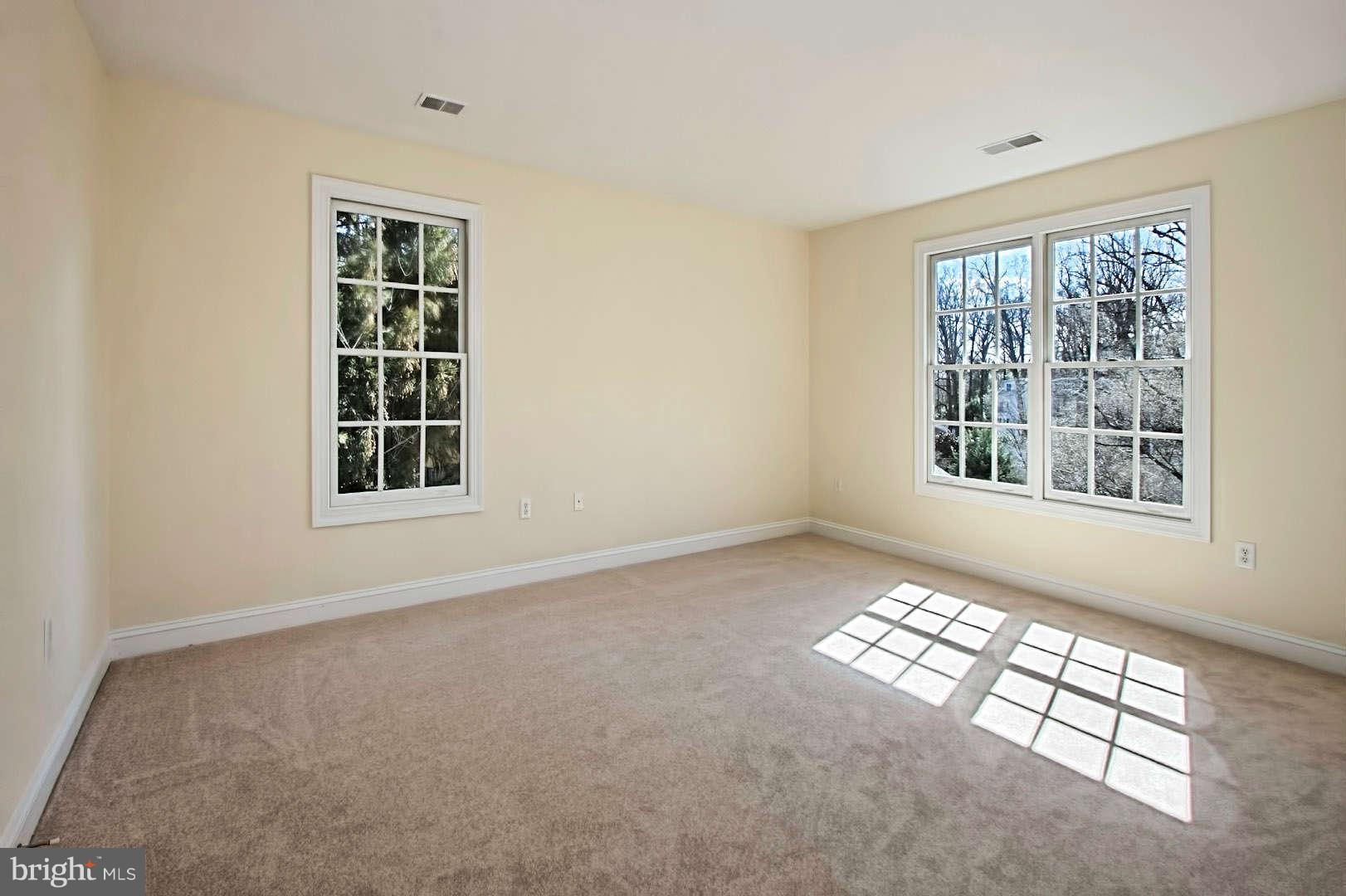 2231 Military Road Arlington, VA 22207 - Photo 22 of 29 Bedroom