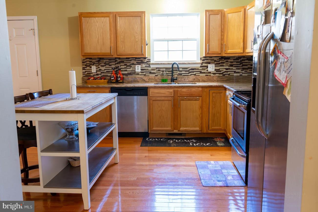 8651 Fort Foote Road Fort Washington, MD 20744 - Photo 5 of 32 Gallery Image 5