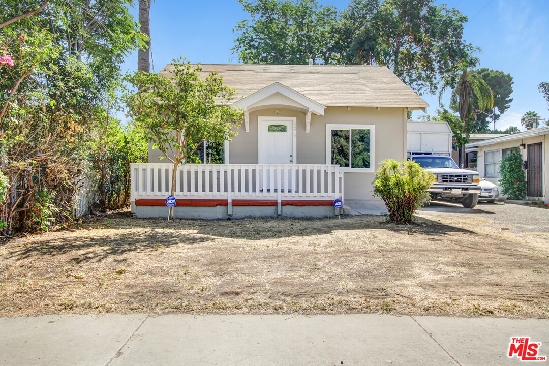 3476 Kansas Avenue Riverside, CA 92507 - Photo 2 of 14