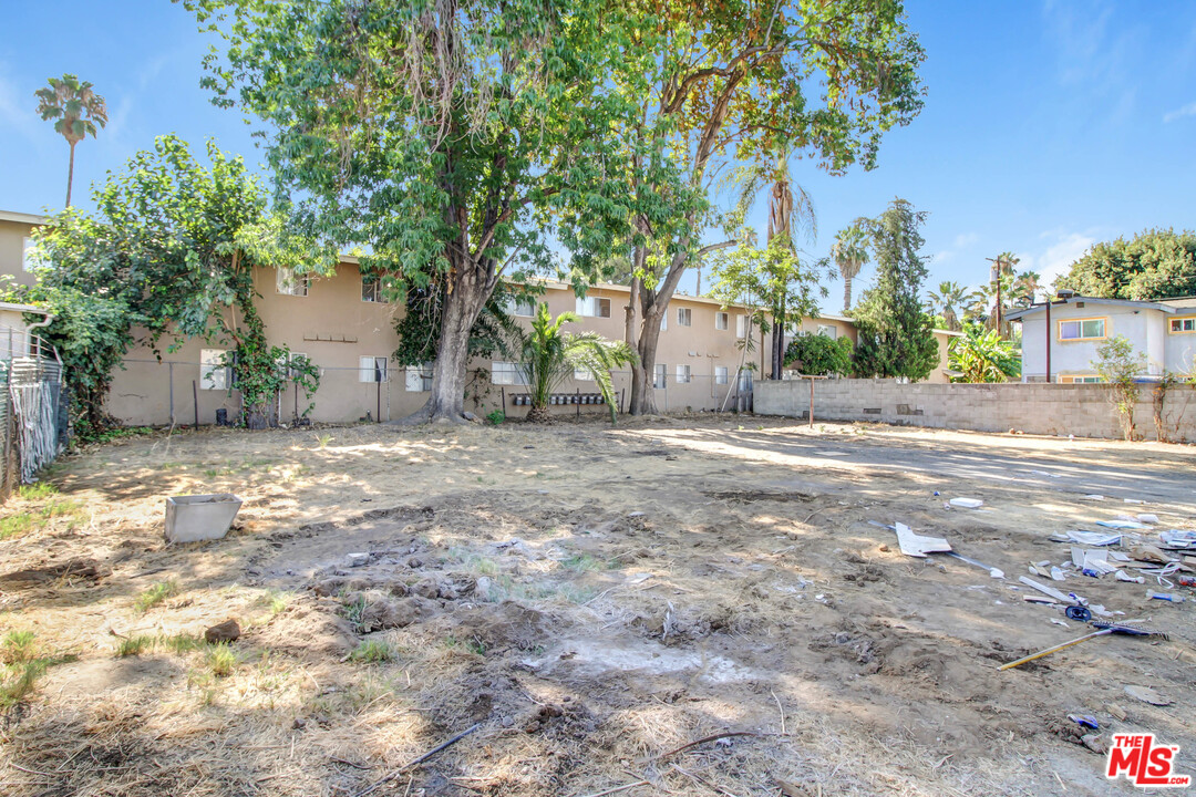 3476 Kansas Avenue Riverside, CA 92507 - Photo 3 of 14