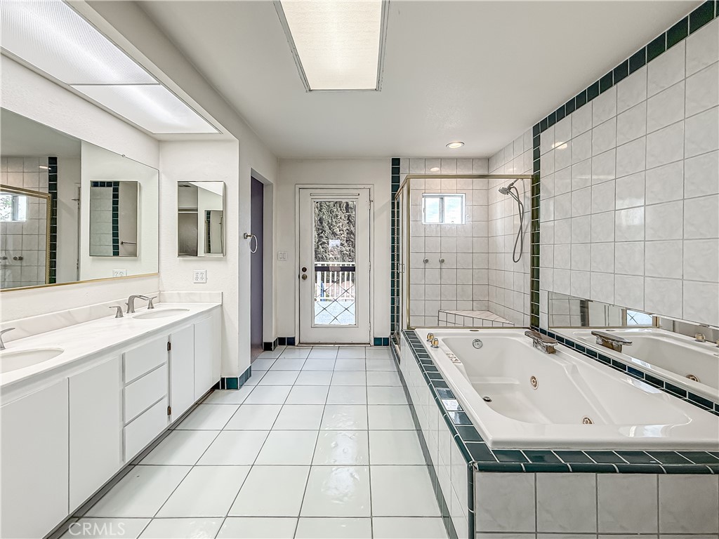 1814 Glenview Avenue Simi Valley, CA 93063 - Photo 15 of 22 Master