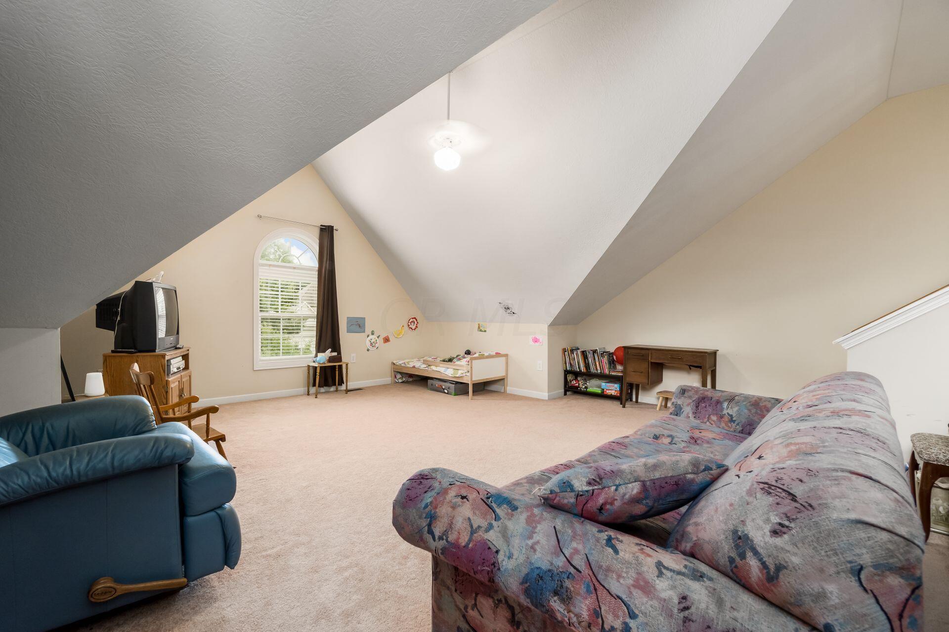 960 Reece Ridge Drive Columbus, OH 43230 - Photo 47 of 66 Bedroom/Office