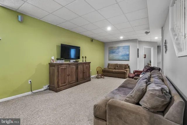 $899,000 | 5 Tara Drive, Mount Laurel, NJ 08054