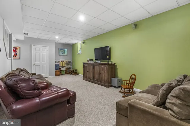 $899,000 | 5 Tara Drive, Mount Laurel, NJ 08054