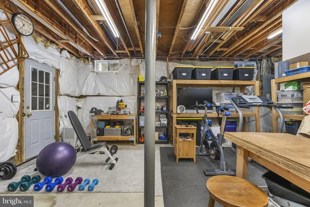 $899,000 | 5 Tara Drive, Mount Laurel, NJ 08054