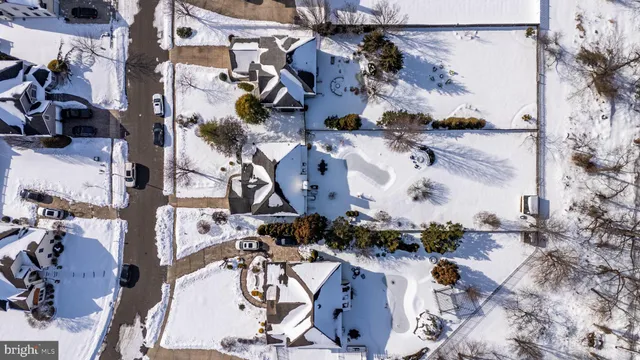 $899,000 | 5 Tara Drive, Mount Laurel, NJ 08054