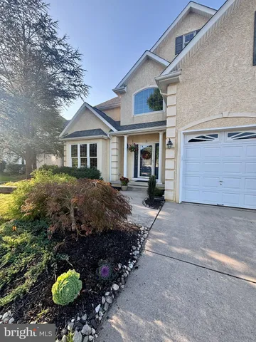 $899,000 | 5 Tara Drive, Mount Laurel, NJ 08054