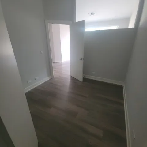 $2,845 | 2443 North Western Avenue, Unit 203, Chicago, IL 60647