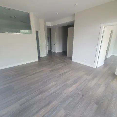 $2,845 | 2443 North Western Avenue, Unit 203, Chicago, IL 60647