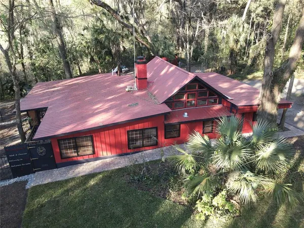 $300,000 | 1302 Southeast Wacahoota Road, Micanopy, FL 32667