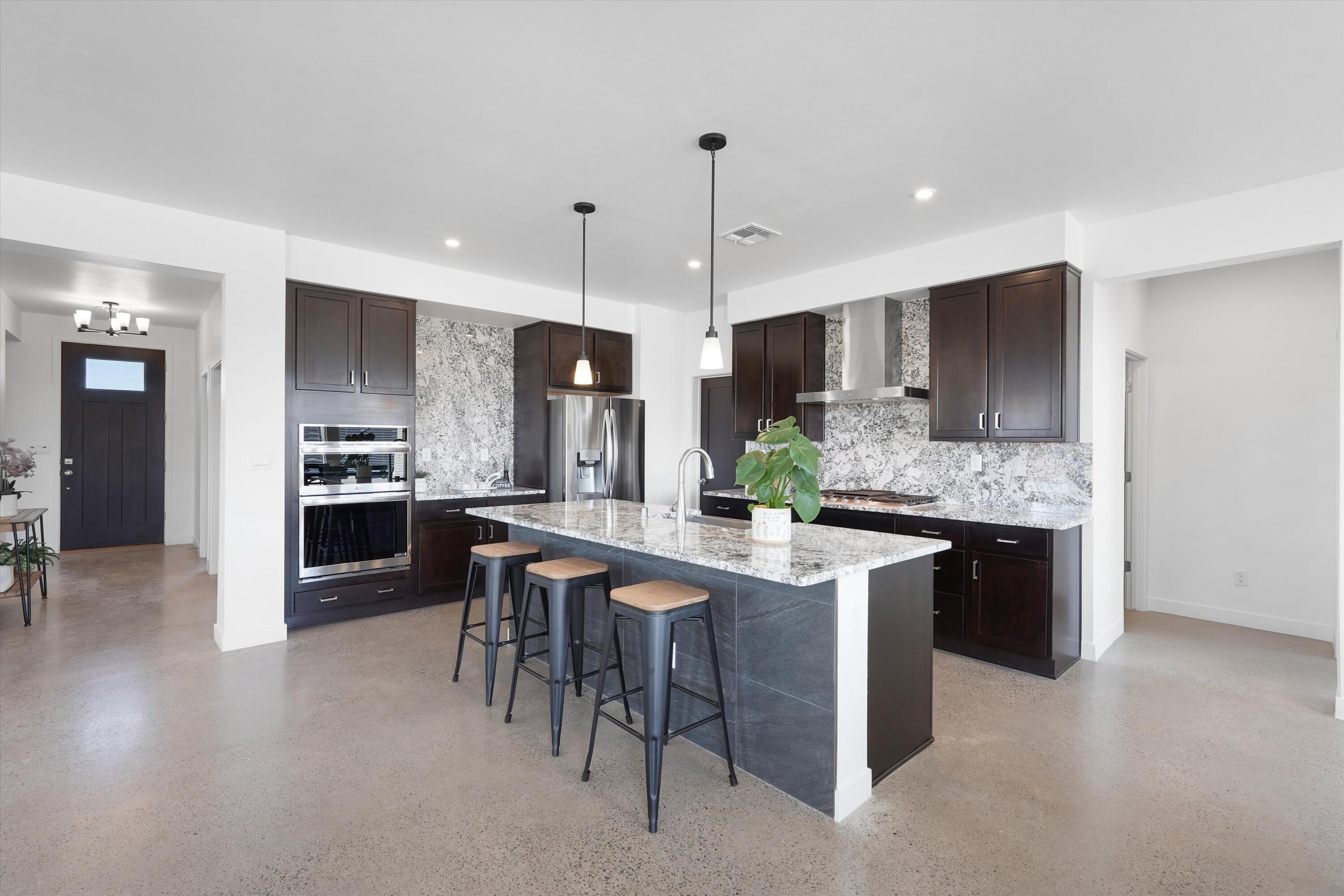609 2nd Street Northeast Rio Rancho, NM 87124 - Photo 15 of 72 Gallery Image 15