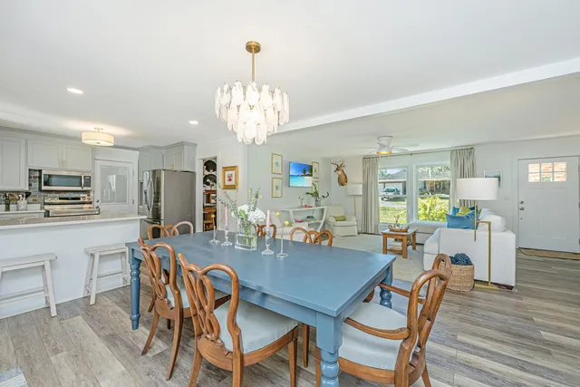 $425,000 | 6020 Meadowcliff Avenue, Hanahan, SC 29410