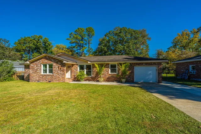 $425,000 | 6020 Meadowcliff Avenue, Hanahan, SC 29410