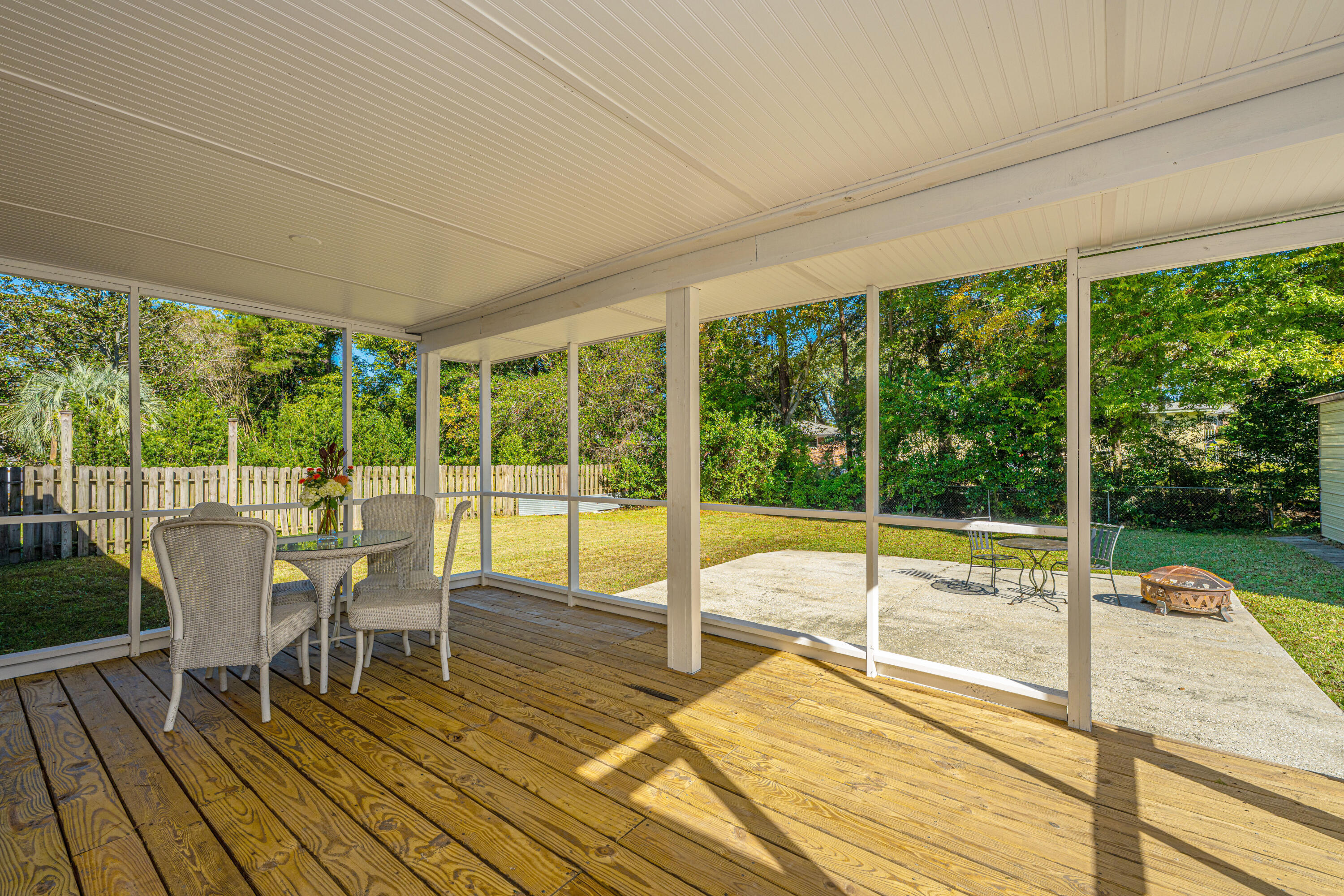 6020 Meadowcliff Avenue Hanahan, SC 29410 - Photo 37 of 52 6020MeadowcliffAve042
