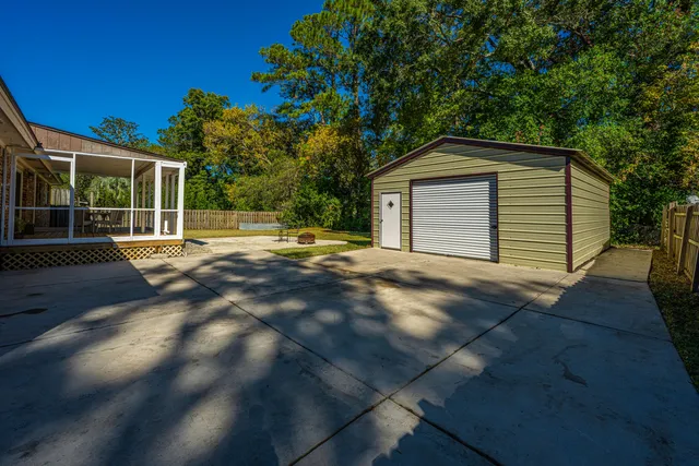 $425,000 | 6020 Meadowcliff Avenue, Hanahan, SC 29410