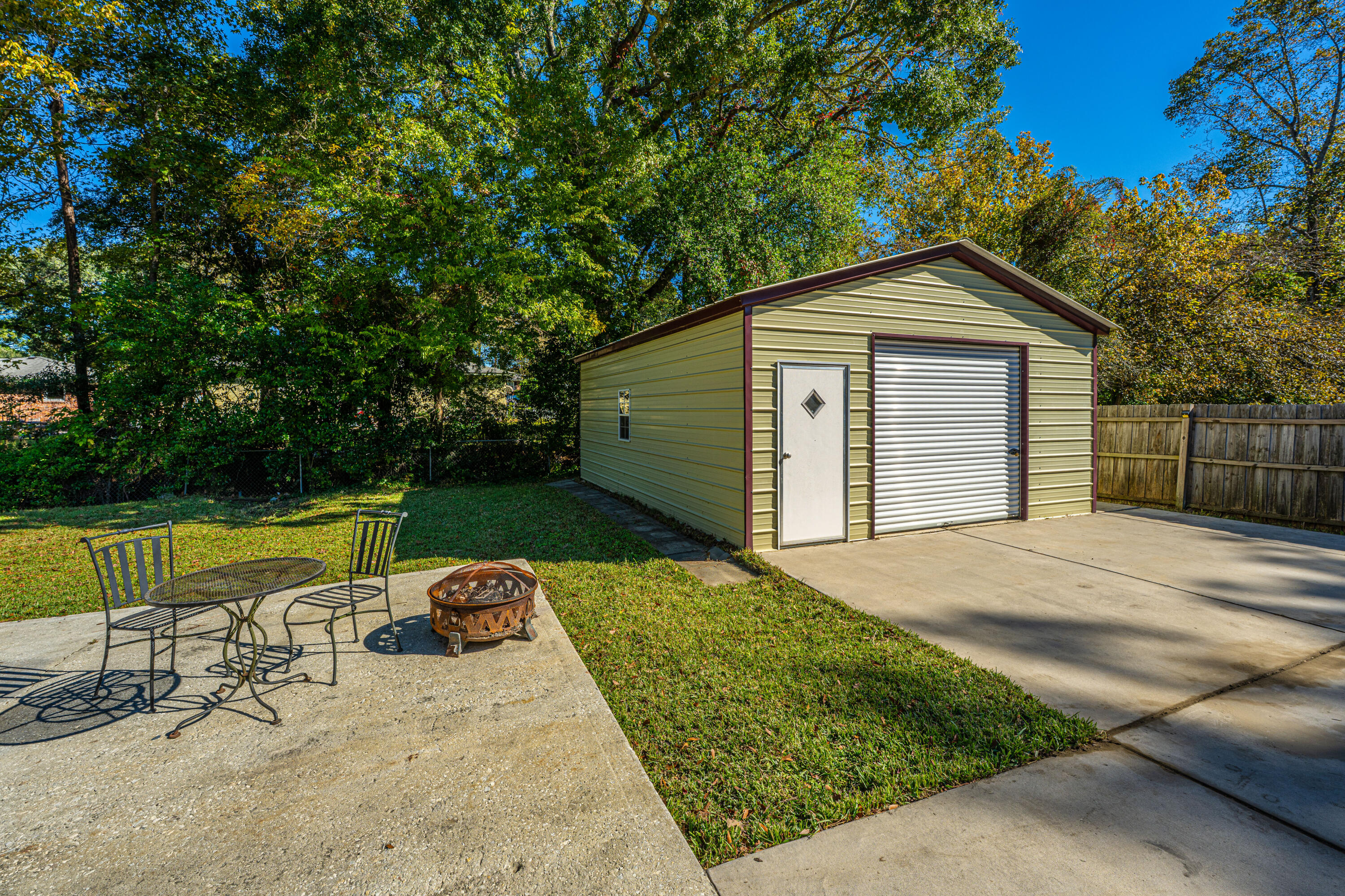 6020 Meadowcliff Avenue Hanahan, SC 29410 - Photo 43 of 52 6020MeadowcliffAve052