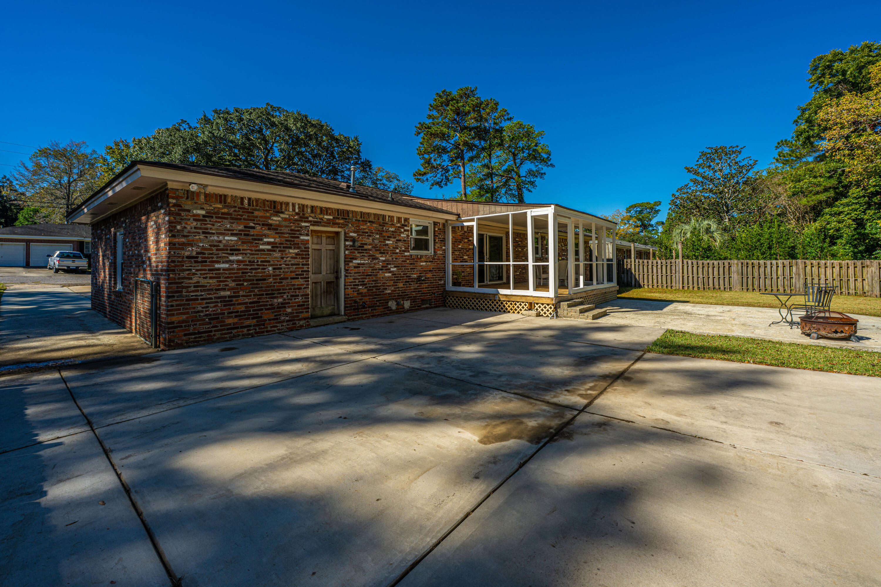 6020 Meadowcliff Avenue Hanahan, SC 29410 - Photo 49 of 52 6020MeadowcliffAve049