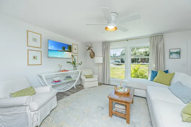 $425,000 | 6020 Meadowcliff Avenue, Hanahan, SC 29410