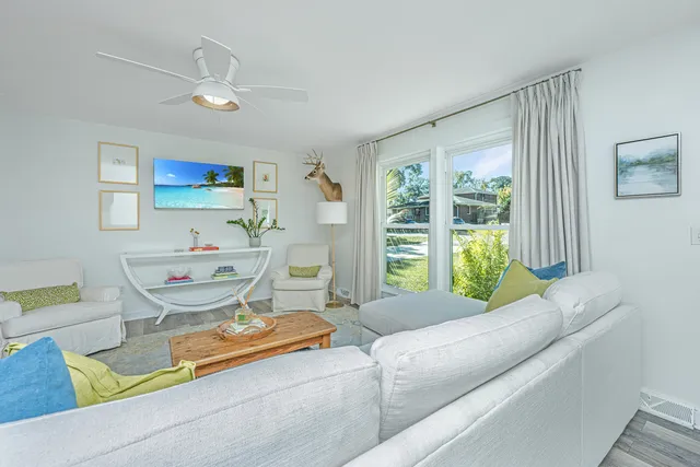 $425,000 | 6020 Meadowcliff Avenue, Hanahan, SC 29410