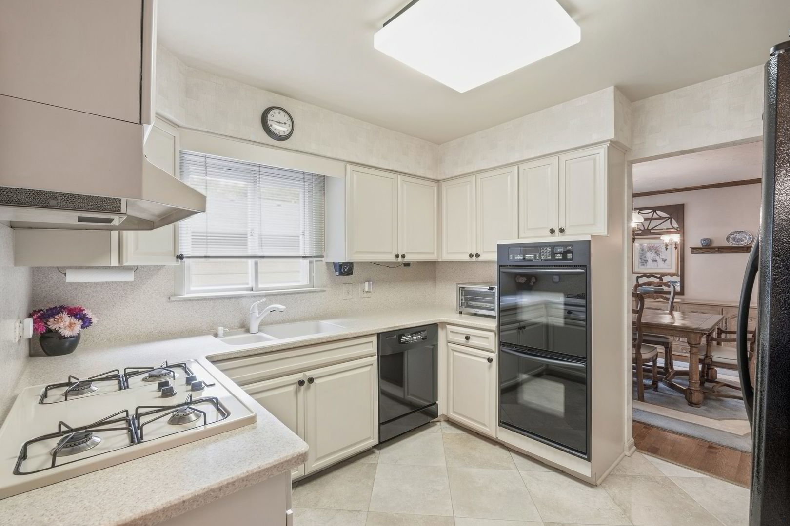 2724 Old Glenview Road Wilmette, IL 60091 - Photo 8 of 32
