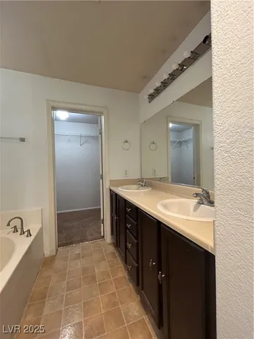 $1,800 | 9333 Golden Grape Court, Las Vegas, NV 89148