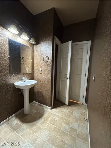 $1,800 | 9333 Golden Grape Court, Las Vegas, NV 89148