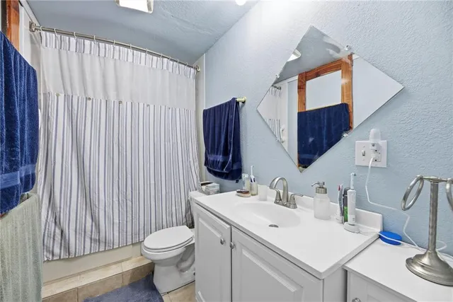 $630,000 | 37690 Highway 169, Osawatomie, KS 66064