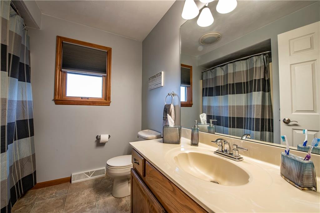 1082 Finchley Road North Huntingdon, PA 15642 - Photo 16 of 25 Gallery Image 16