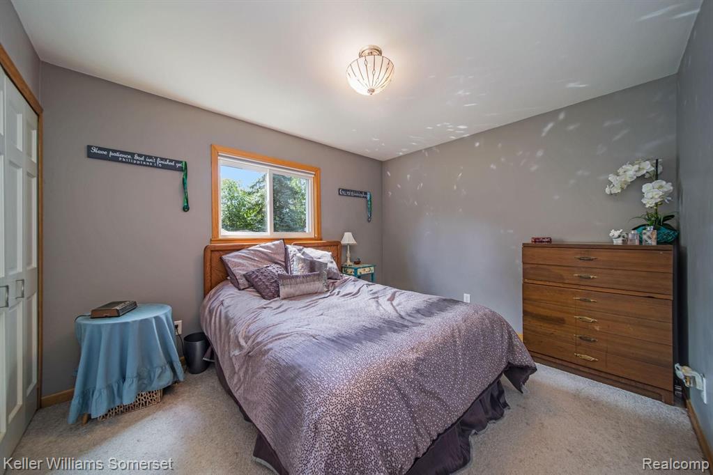 4003 Kent Road Royal Oak, MI 48073 - Photo 22 of 34
