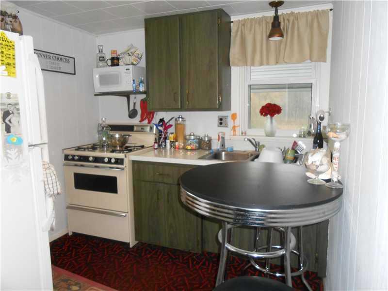 3026 Mercer Road New Castle, PA 16105 - Photo 4 of 16 Kitchen.