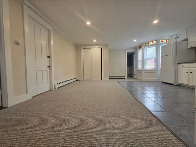 $2,200 | 354 Old Boston Neck Road, Unit 2, Narragansett, RI 02874