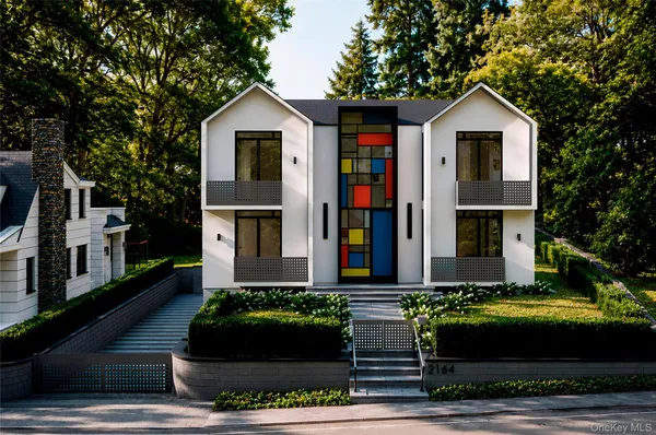$2,995,000 | 2164 Boston Post Road, Larchmont, NY 10538