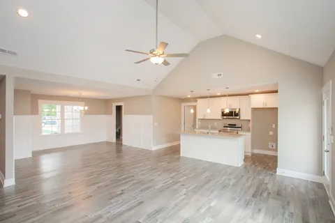 $414,900 | 130 Brooklyn Avenue, Manchester, TN 37355