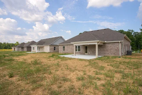 $414,900 | 130 Brooklyn Avenue, Manchester, TN 37355