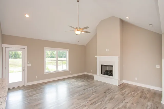 $414,900 | 130 Brooklyn Avenue, Manchester, TN 37355