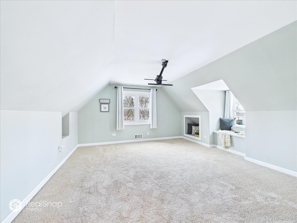 38 Lippincott Road Fox Lake, IL 60020 - Photo 15 of 36