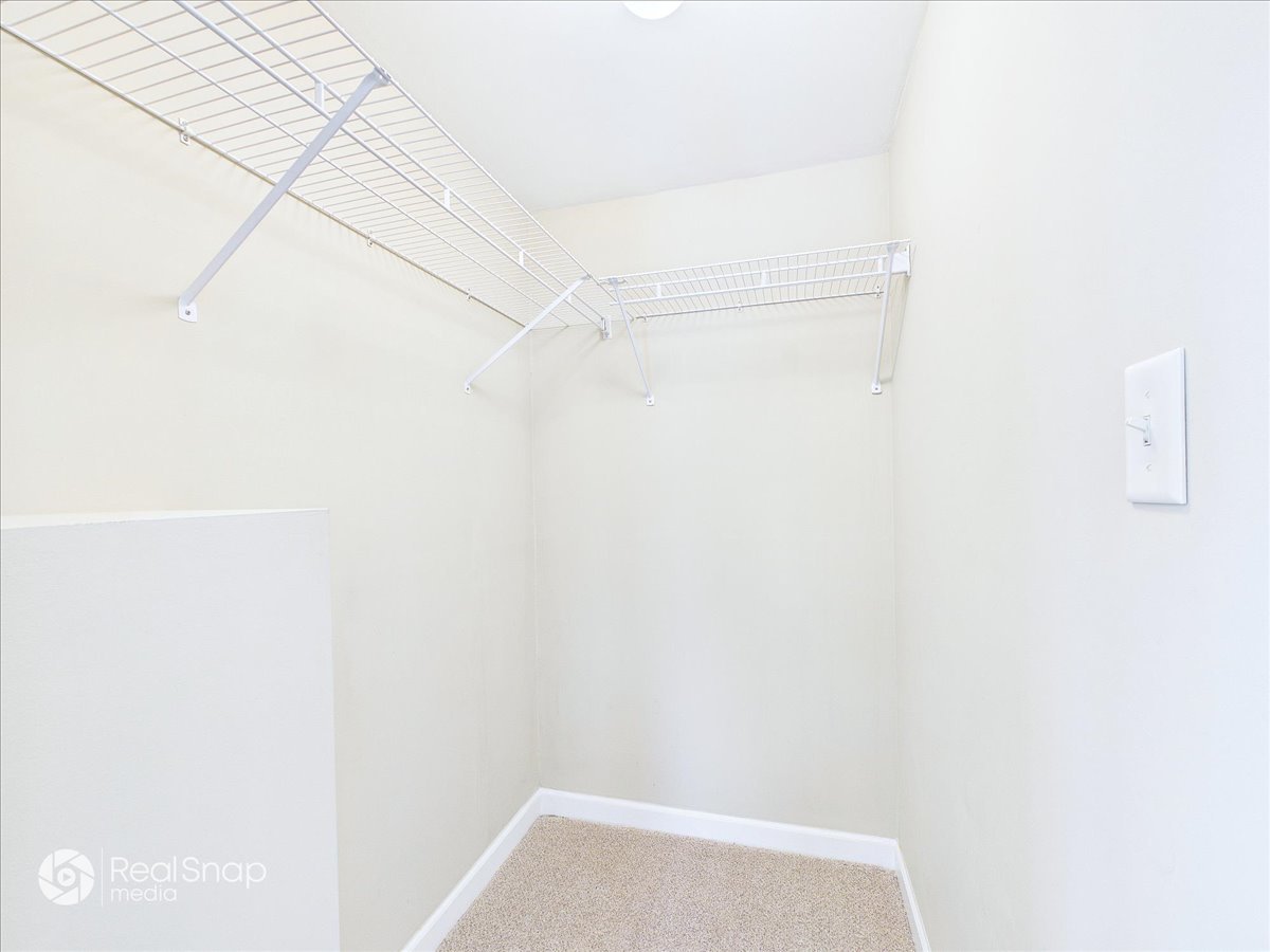 38 Lippincott Road Fox Lake, IL 60020 - Photo 21 of 36