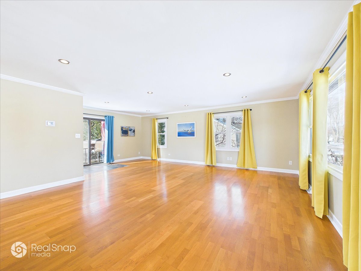 38 Lippincott Road Fox Lake, IL 60020 - Photo 3 of 36