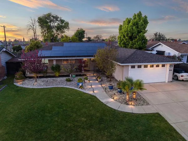 $549,000 | 5221 Elbert Way, Sacramento, CA 95842
