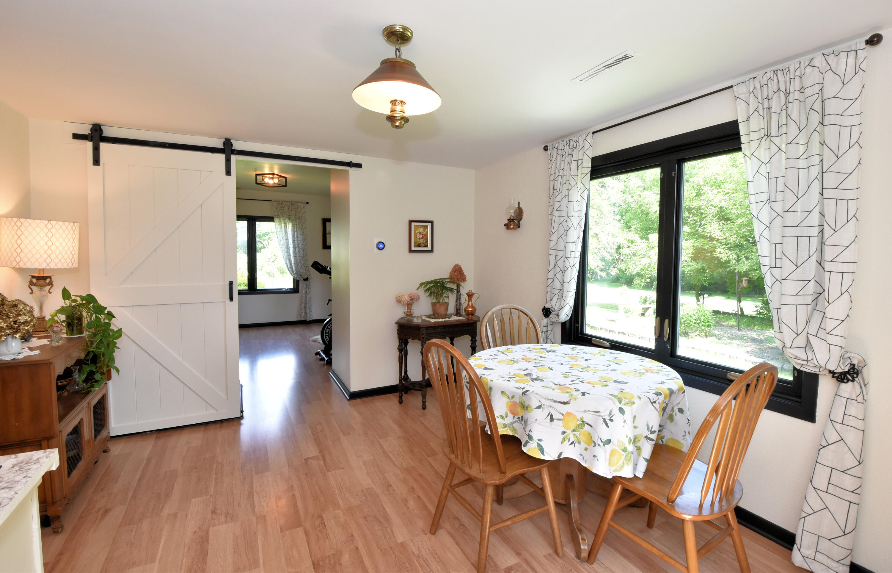 1919 North Newman Road Mount Pleasant, WI 53406 - Photo 16 of 56 Dining area