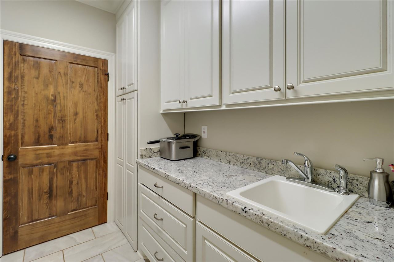 124 Ridgetop Circle Flowood, MS 39232 - Photo 34 of 44 Photo 34