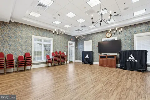 $465,000 | 190 Bridgewater Circle, Fredericksburg, VA 22406