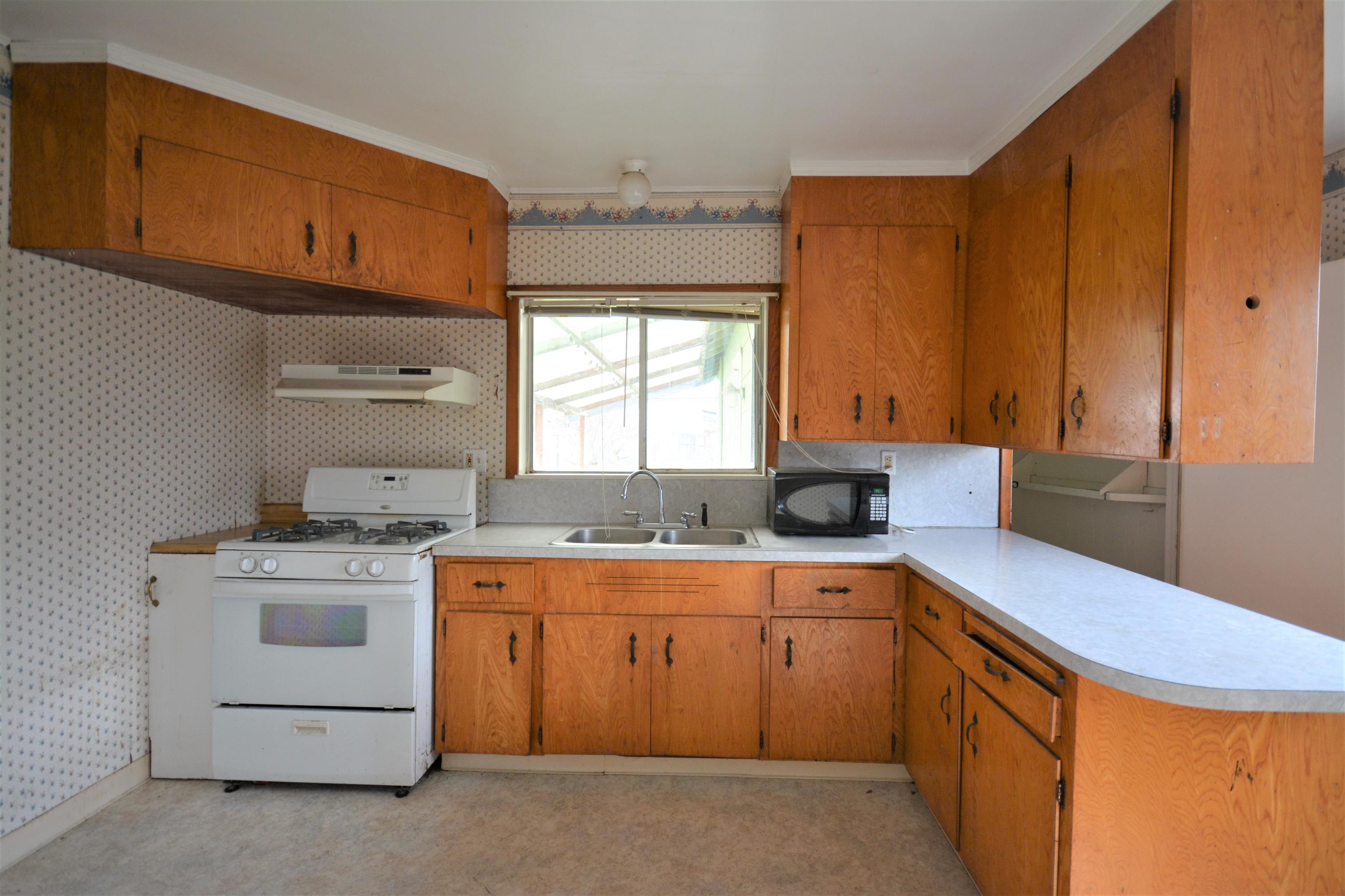 527 Spring Street Fortuna, CA 95540 - Photo 10 of 20